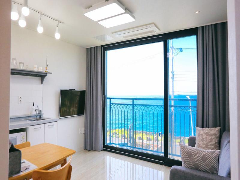 Plumeria Pension Jeju Buitenkant foto