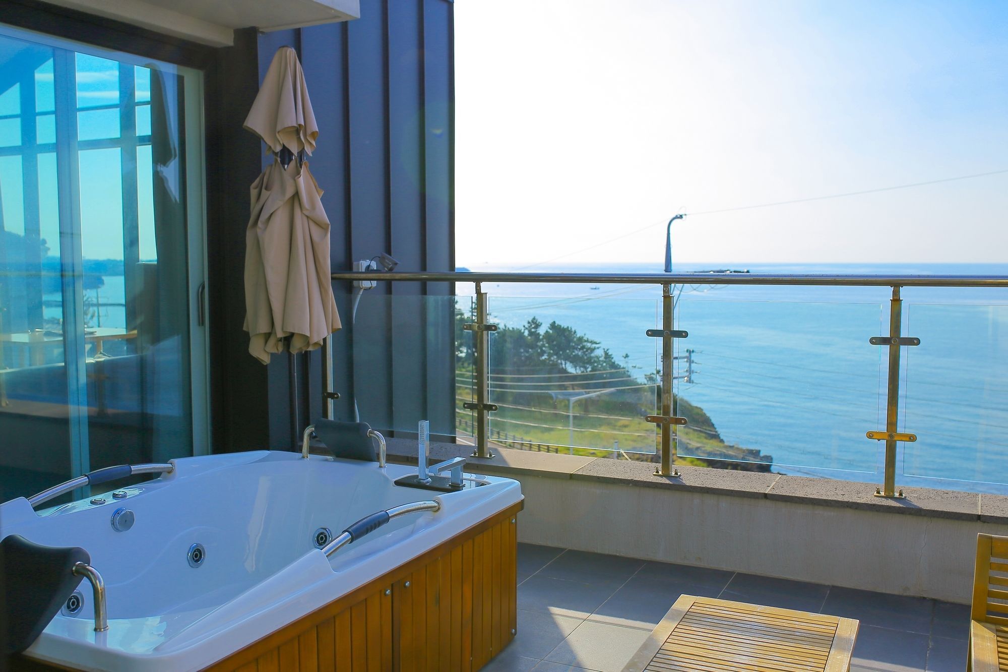Plumeria Pension Jeju Buitenkant foto